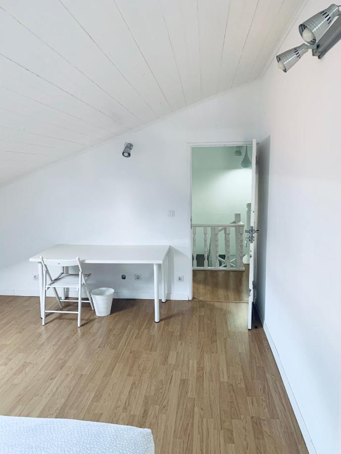 Restelo House Shared Appartment Algés Eksteriør billede